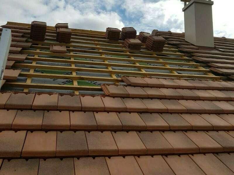 Mise en place toiture tuiles